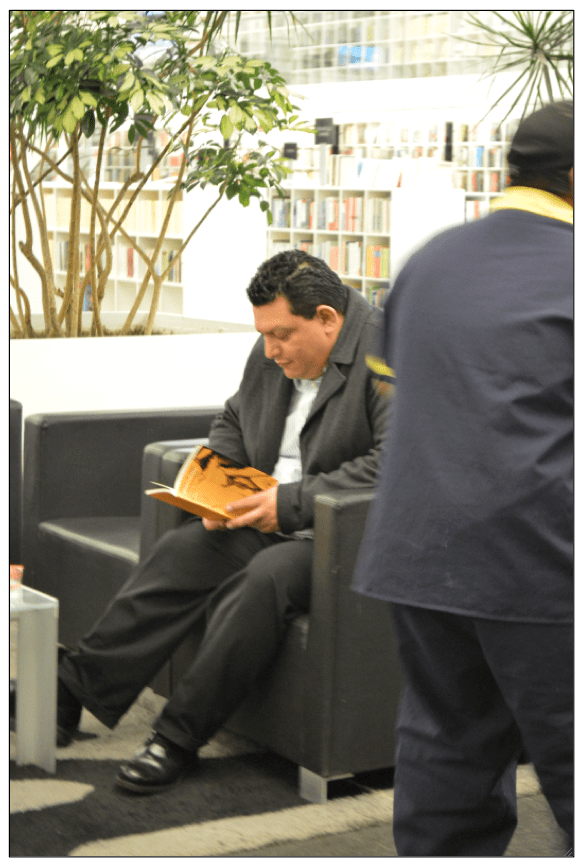 Lector urgido de leer