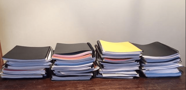 Así lució mi escritorio durante el último mes.